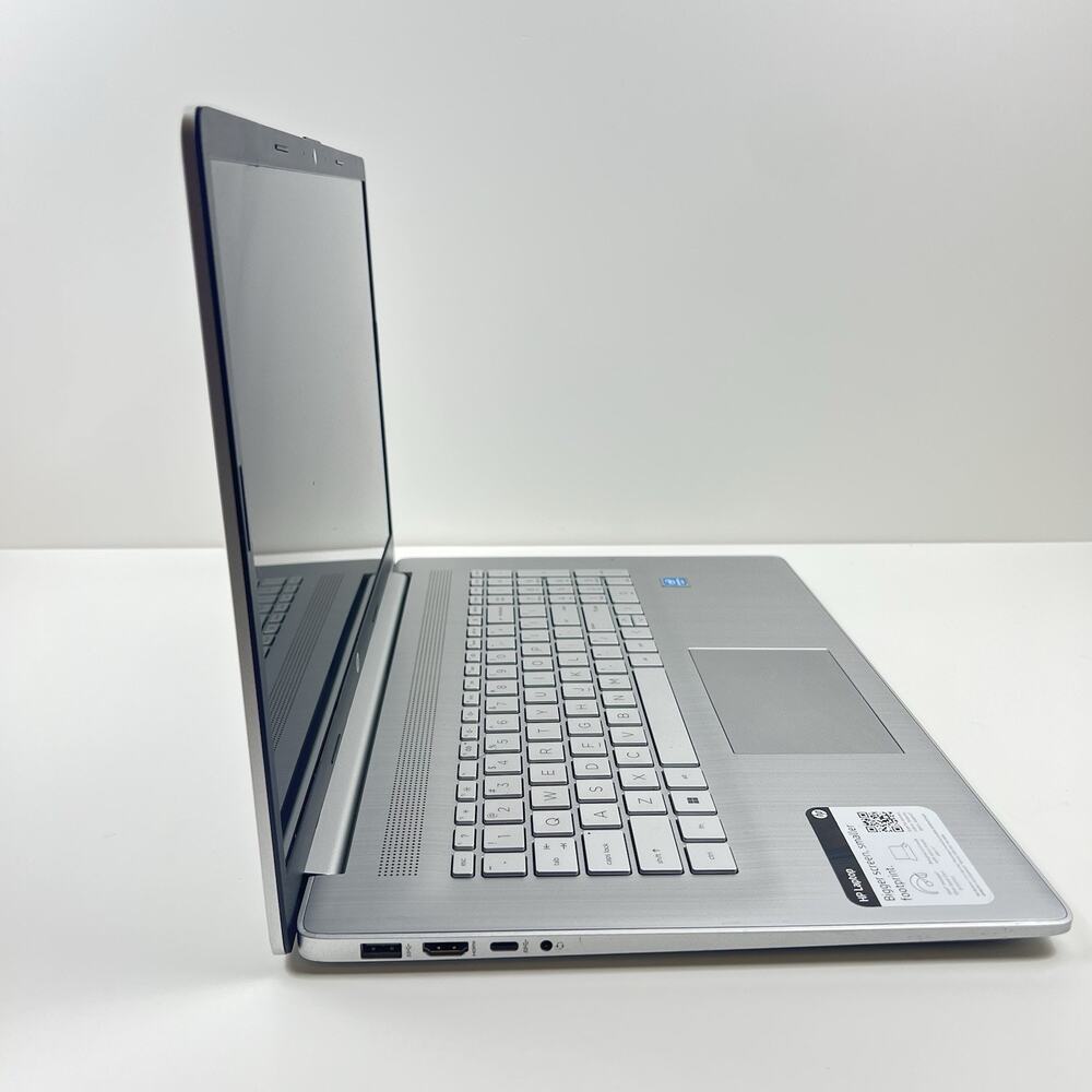 HP 17-cn0030nr 17in Laptop Intel N5030 4gb MEM 256gb SSD Win11 with Charger - Picture 3 of 9